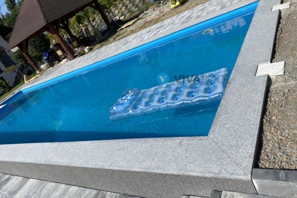 basen-betonowy-z-kamieniem-brzegowym-vivapool-radomsko-1