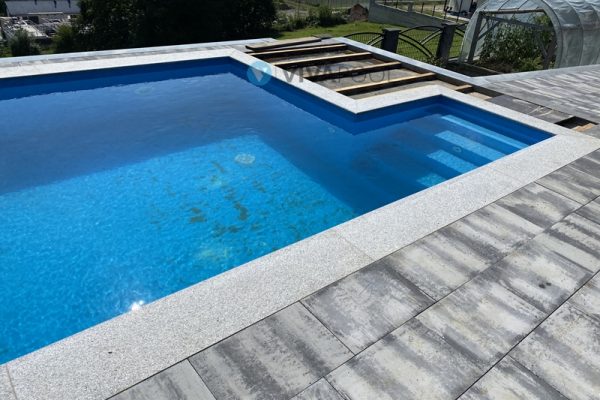 basen-betonowy-z-kamieniem-brzegowym-vivapool-radomsko-2