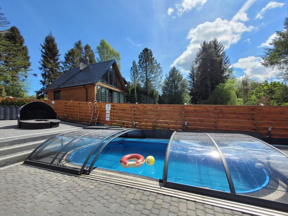 vivapool-polen-stilvolle-sommerabdeckung