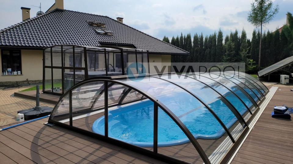vivapool-polen-stilvoller-wasserbaldachin