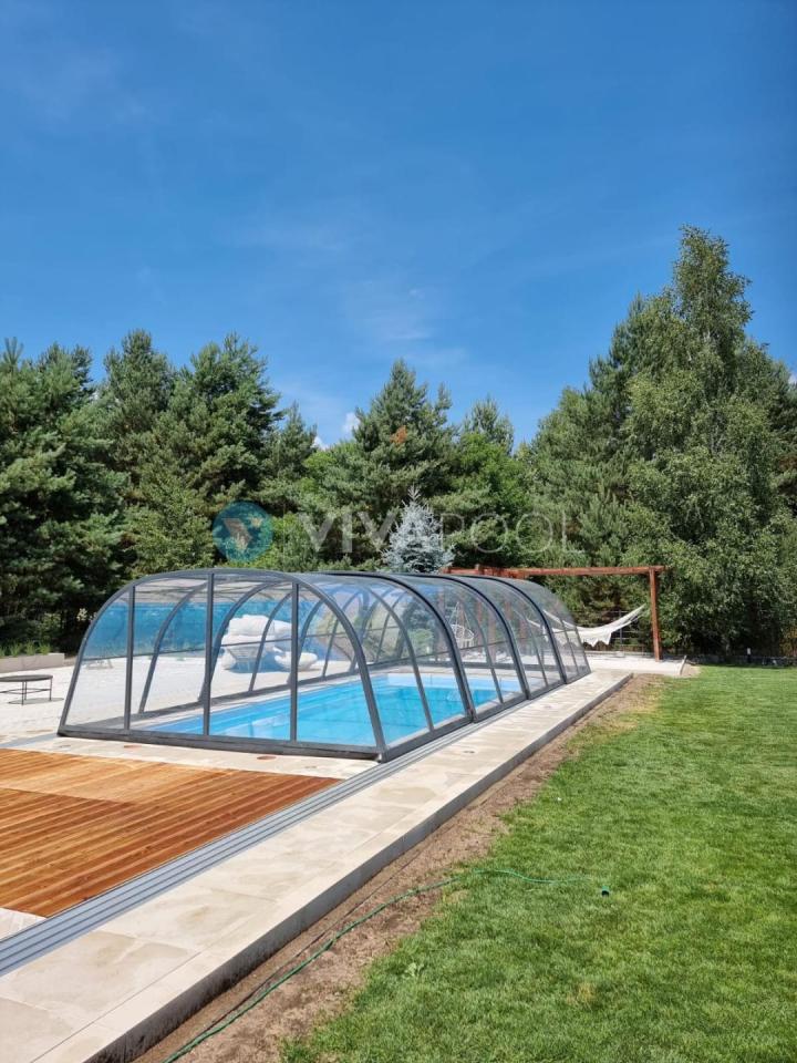 vivapool-polen-hoher-grundstucksbaldachin