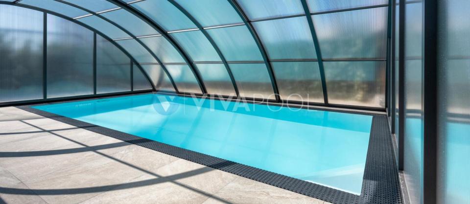 vivapool-polen-majestatisches-polycarbonat-dach