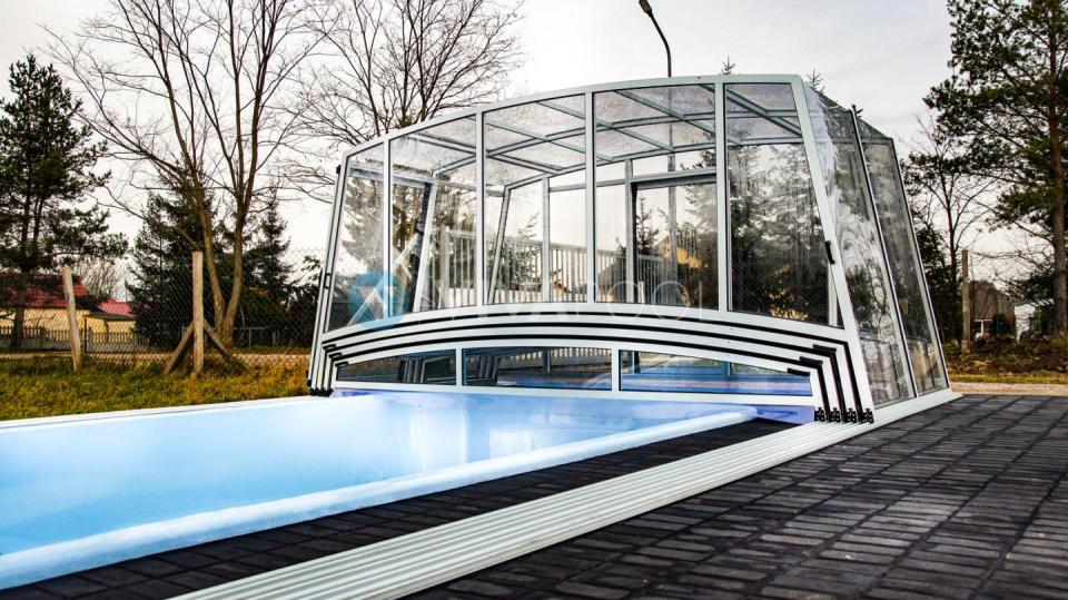 vivapool-polen-moderner-gartenbaldachin
