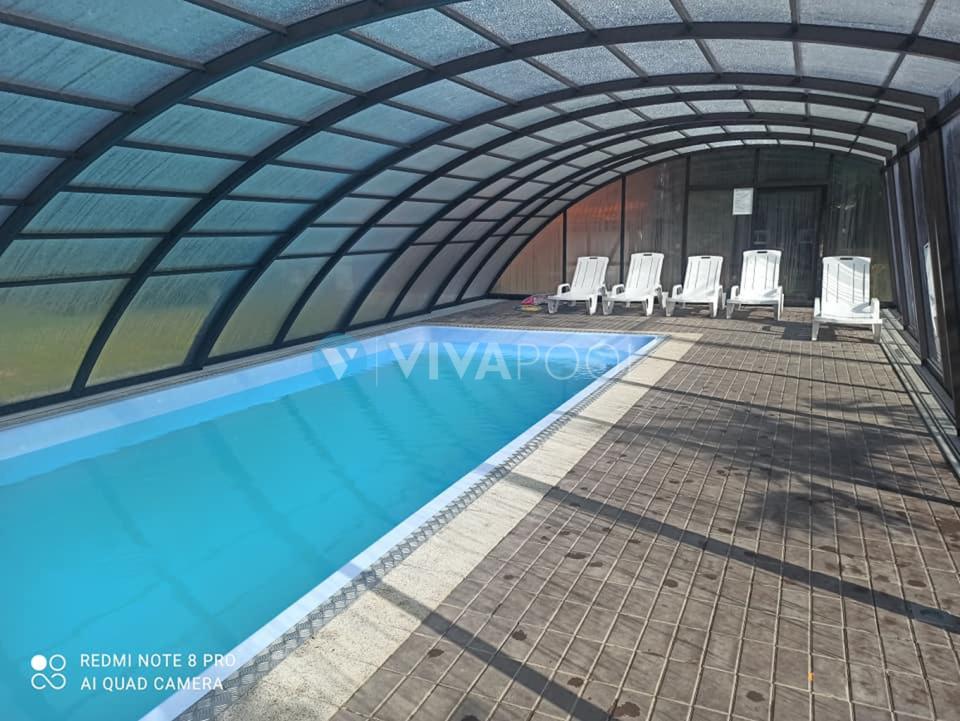 vivapool-polen-moderner-hoch-dach