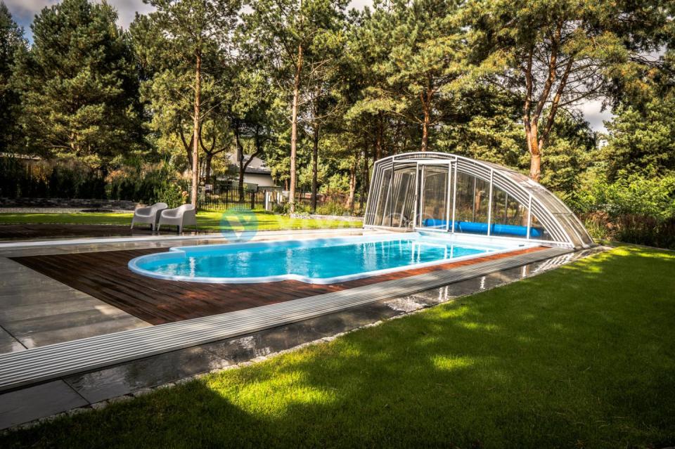 vivapool-polen-imposanter-hauspool