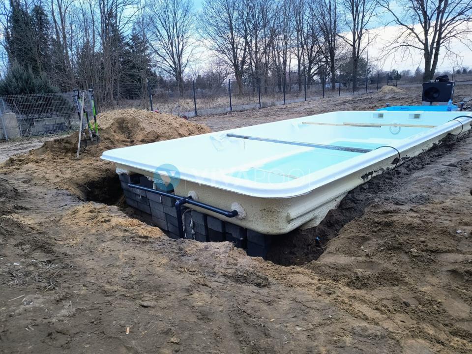 vivapool-polen-kleiner-poolmontage-technik-pro