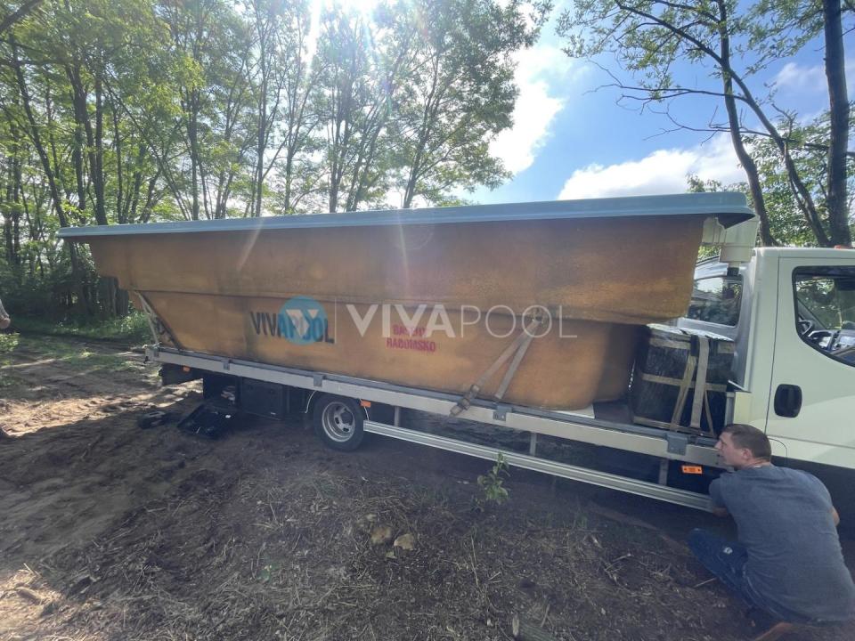 vivapool-radomsko-transport-dach-niski-finezja